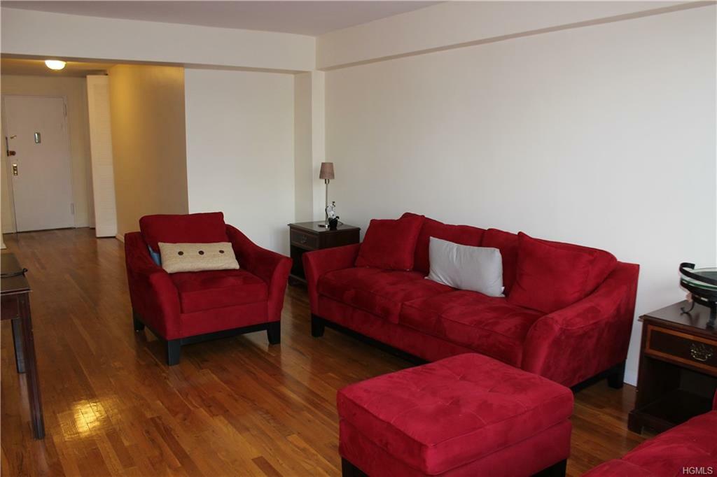 Property Photo:  3311 Giles Place 4J  NY 10463 