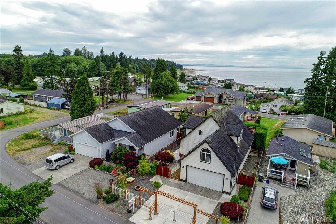 Property Photo: 7411 Sunset Dr WA 98230