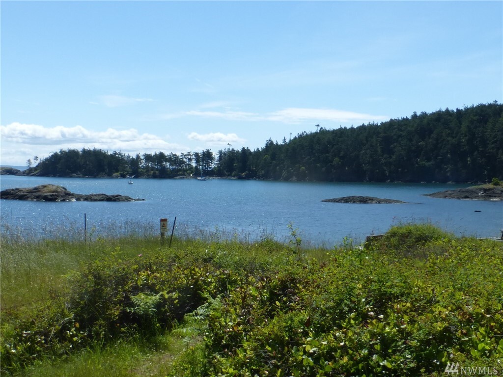 Property Photo: 112 Robin Lane WA 98261