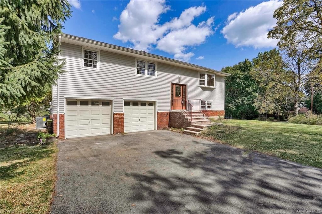 Property Photo:  5 Mine Road  NY 10950 