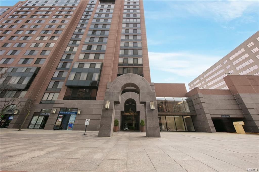 Property Photo: 4 Martine Avenue 605 NY 10606