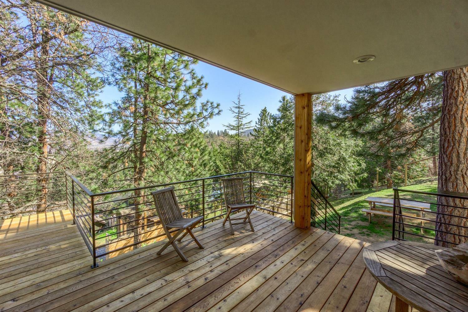 Property Photo:  210 Piedmont Drive  OR 97520 