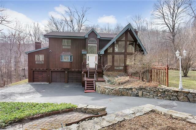 Property Photo:  66 Smith Ridge Road  NY 10590 