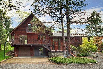 Property Photo:  965 Old Ferry Road  OR 97539 