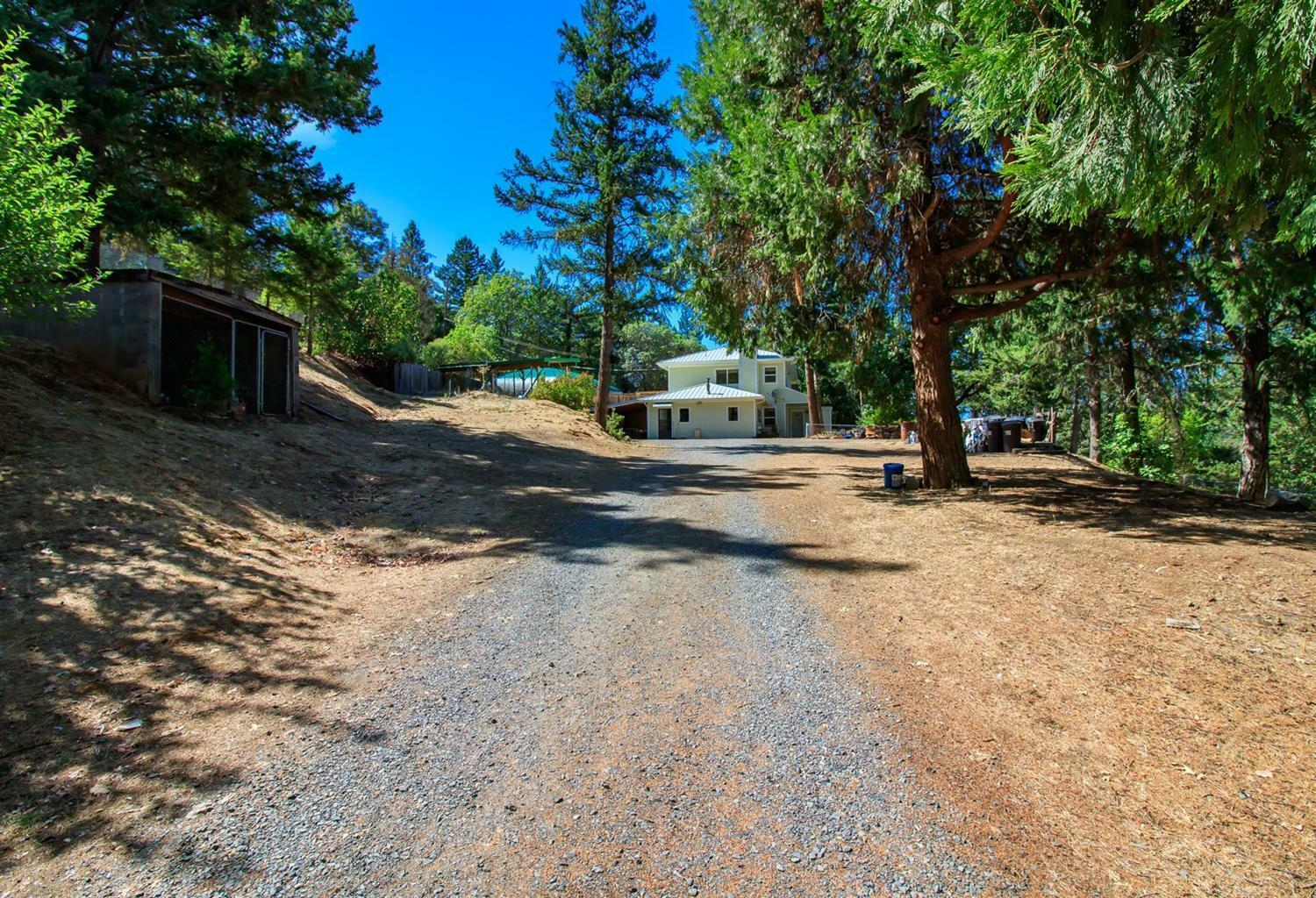 4951 Griffin Creek Road  Medford OR 97501 photo