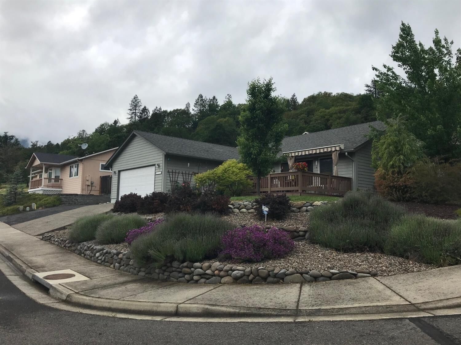 Property Photo:  607 Lia Way  OR 97537 