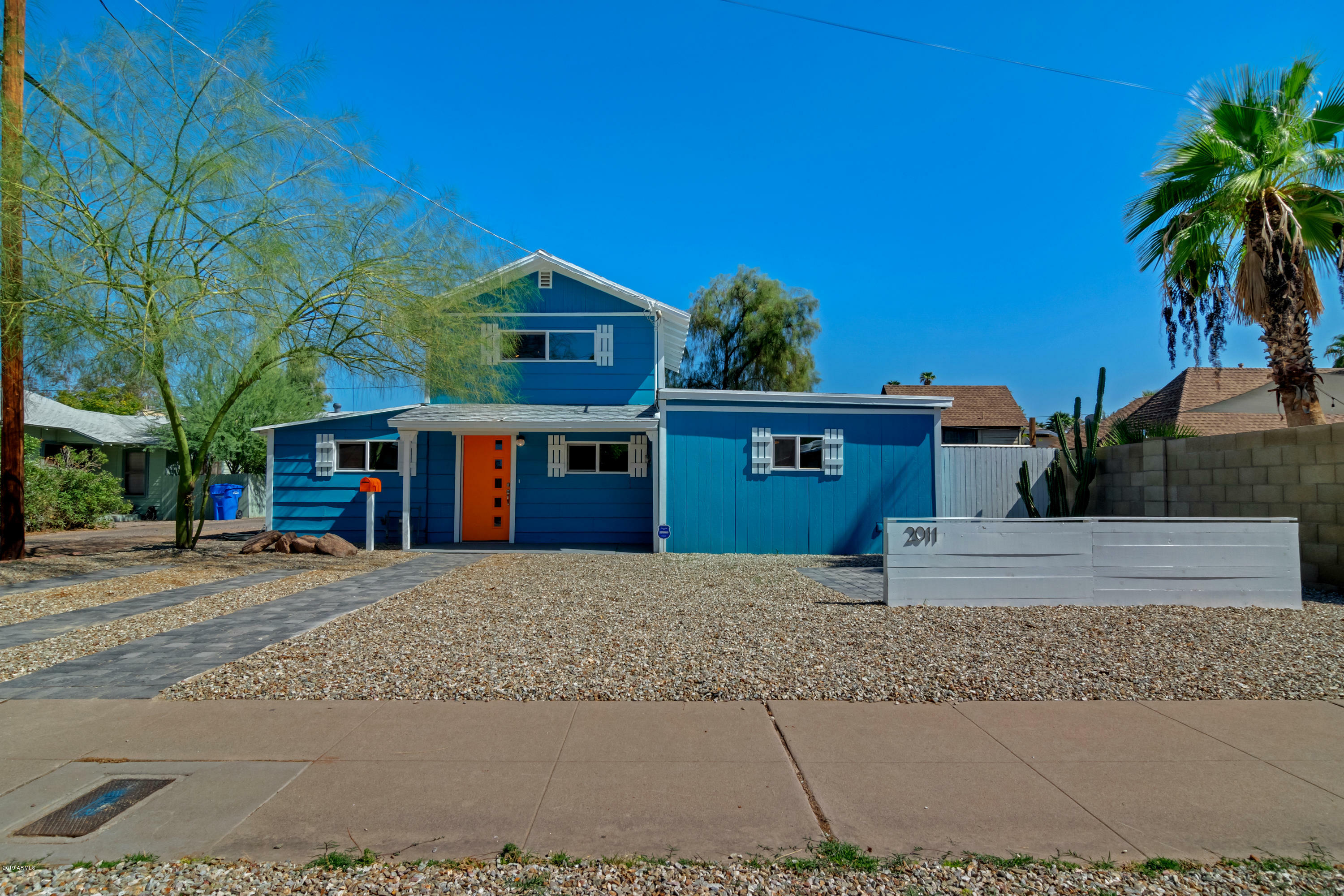 Property Photo:  2011 N 10th Street  AZ 85006 