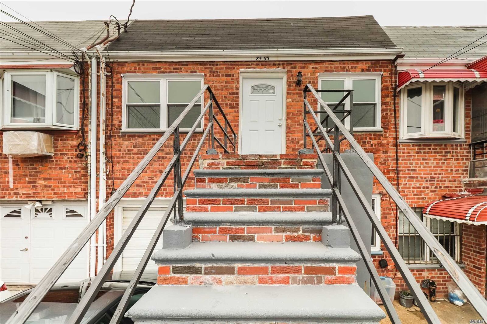 Property Photo:  85-63 75th Street 2  NY 11421 