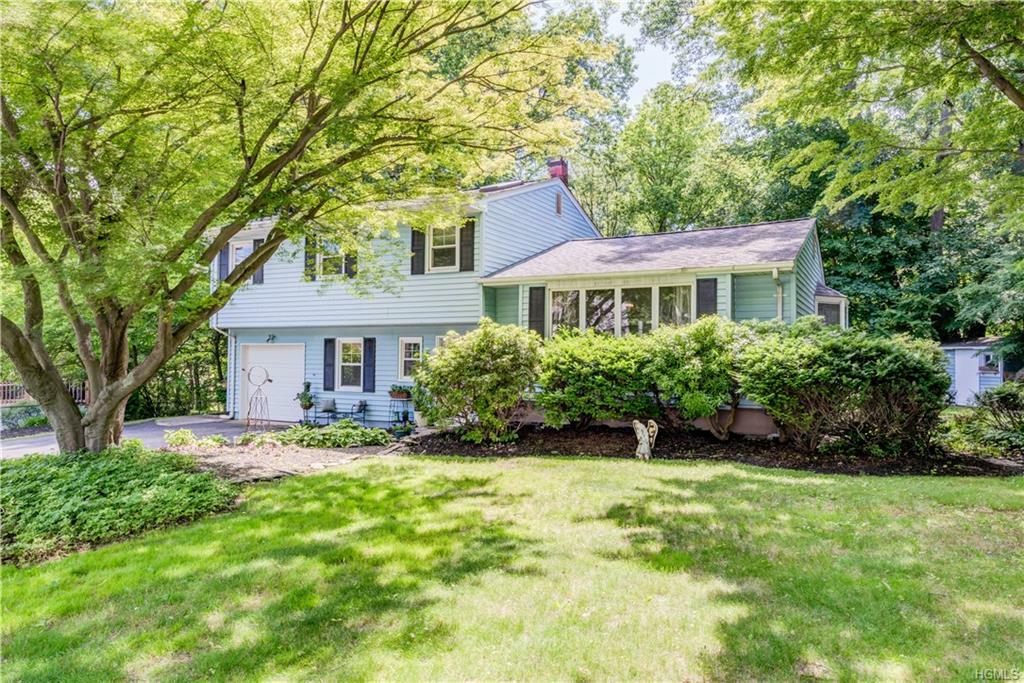 Property Photo:  6 Irion Drive  NY 10956 