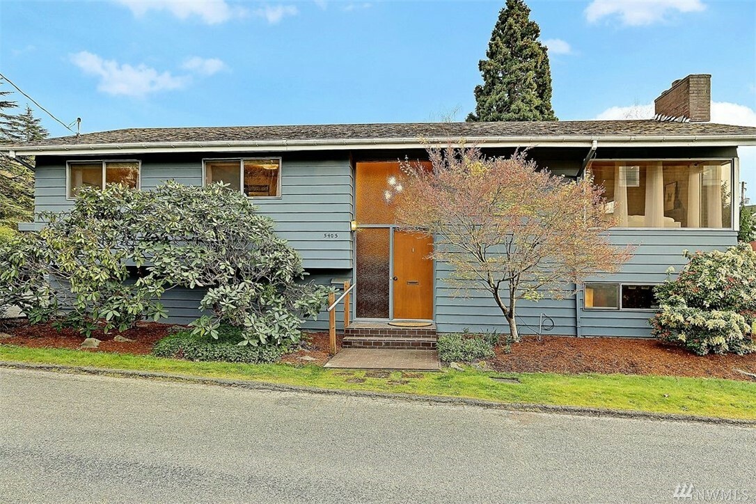 Property Photo:  5405 SW Edmunds St  WA 98116 