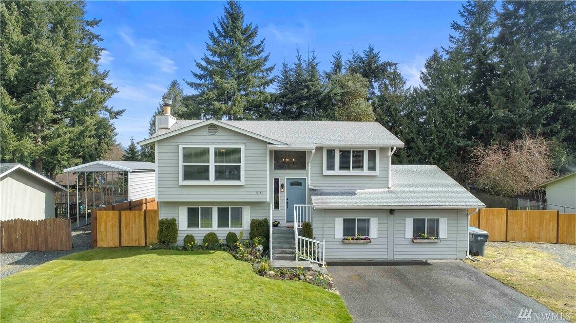 Property Photo:  7017  46th Avenue E  WA 98443 
