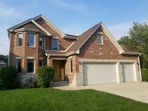 Property Photo:  455 East Montrose Avenue  IL 60191 