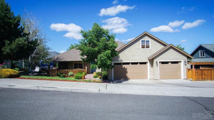 2357 SW 43rd Street  Redmond OR 97756 photo