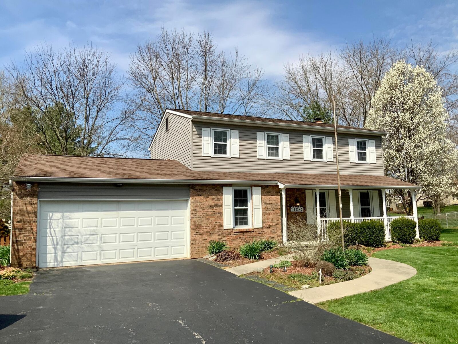 Property Photo: 11887 Kennington W Square OH 43147