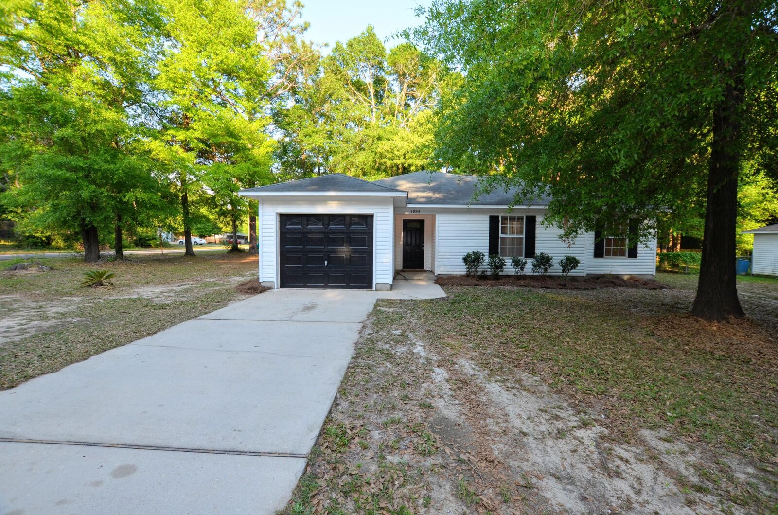 Property Photo:  1093 Farmer Street  FL 32539 