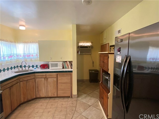 Property Photo:  17870 San Bernardino Avenue  CA 92335 