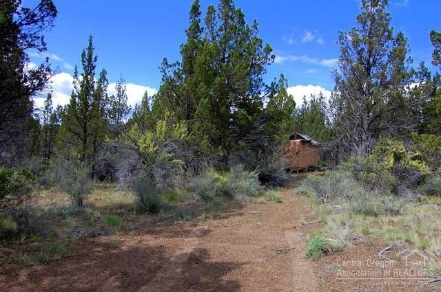 Property Photo: 0 SE Wolf Road OR 97754