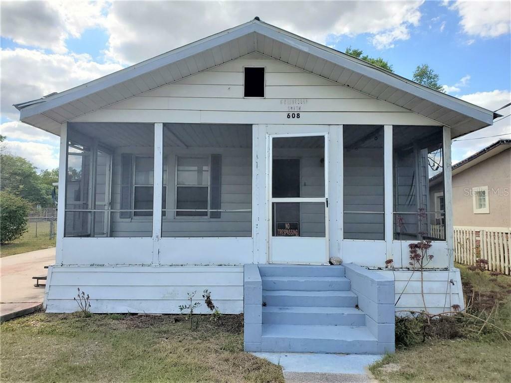 Property Photo:  608 Oak Street  FL 33823 