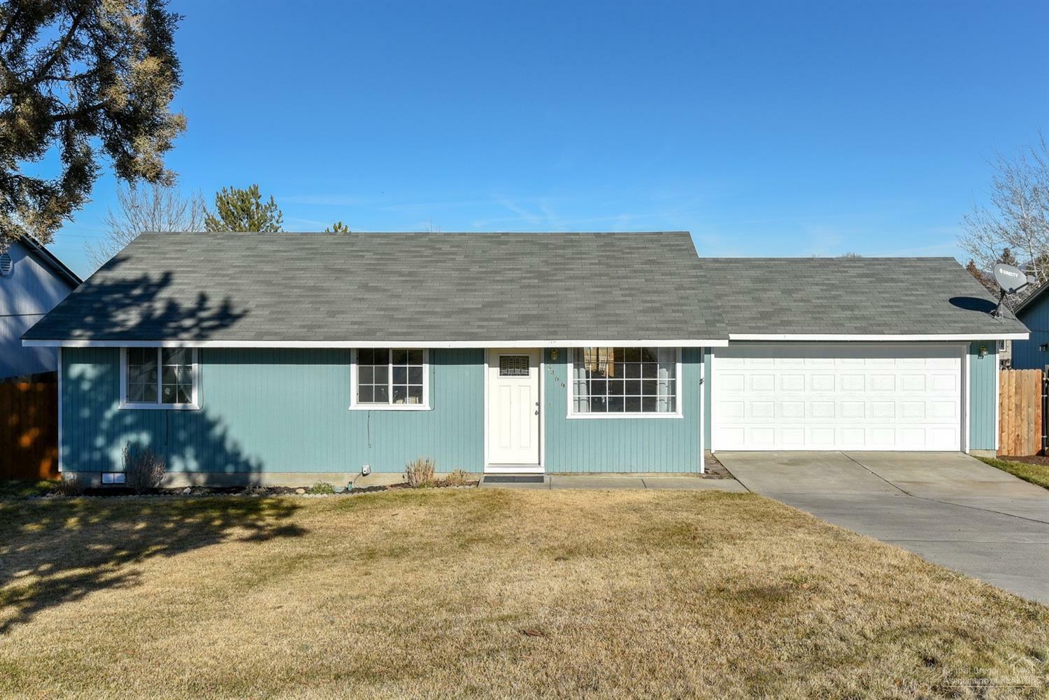 Property Photo:  3409 SW Quartz Avenue  OR 97756 