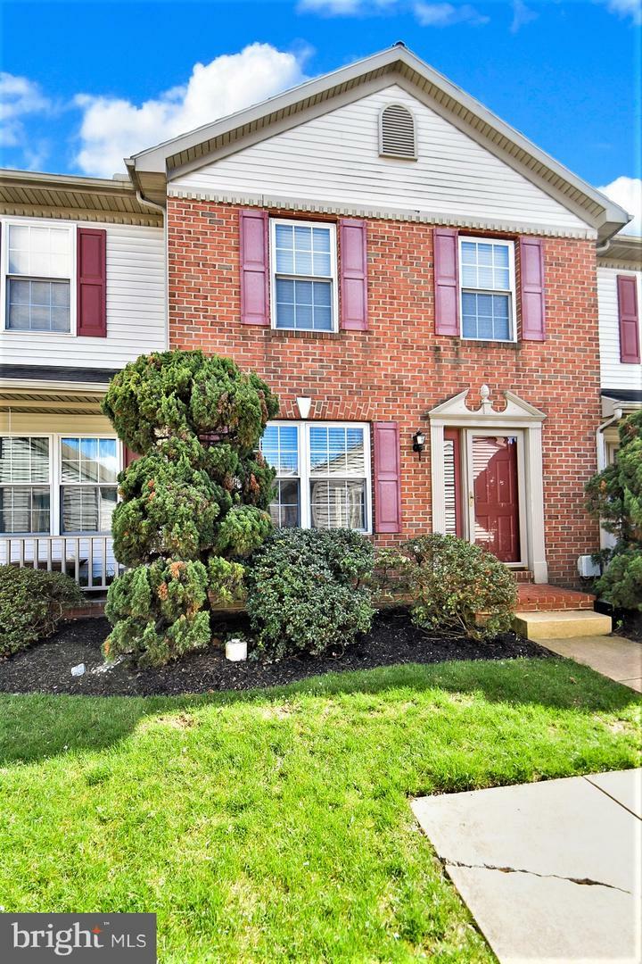 Property Photo: 164 Spruce Court PA 17003