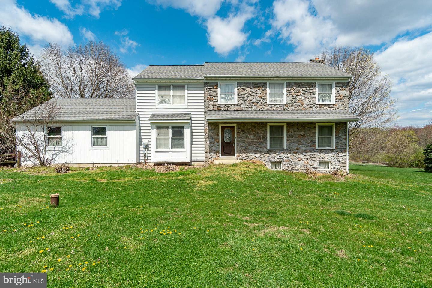 Property Photo: 811 Fairview Road PA 19343