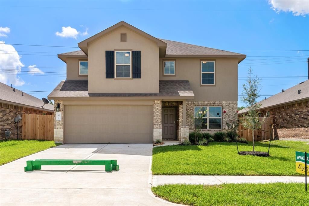 Property Photo: 3031 Canadian Goose Lane TX 77521