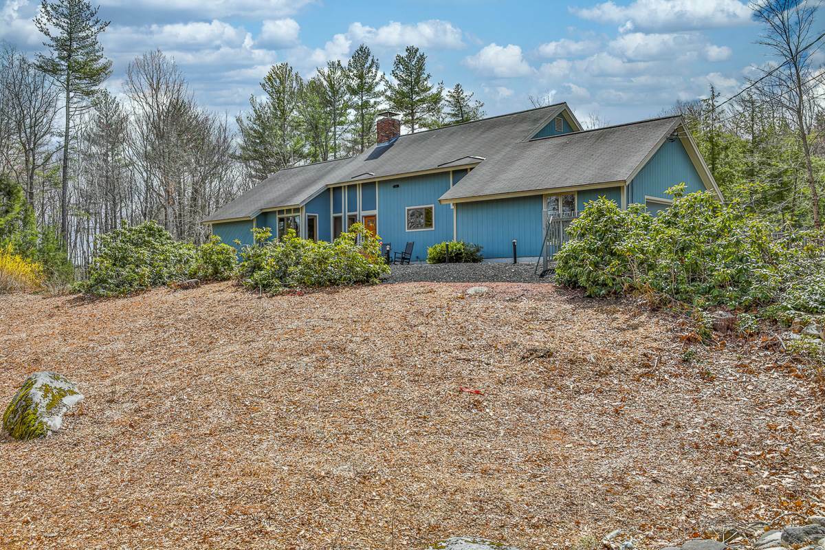 Property Photo:  22 Wallace Brook Road  NH 03033 