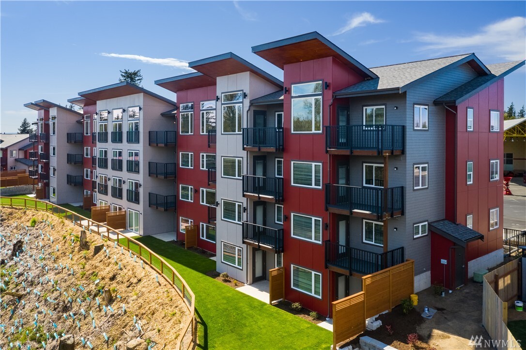 Property Photo: 1882 Front Street 402 WA 98264
