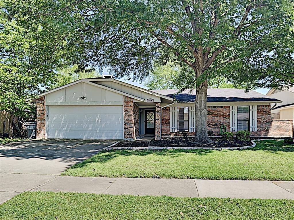 Property Photo:  1004 Roaring Springs Drive  TX 75002 