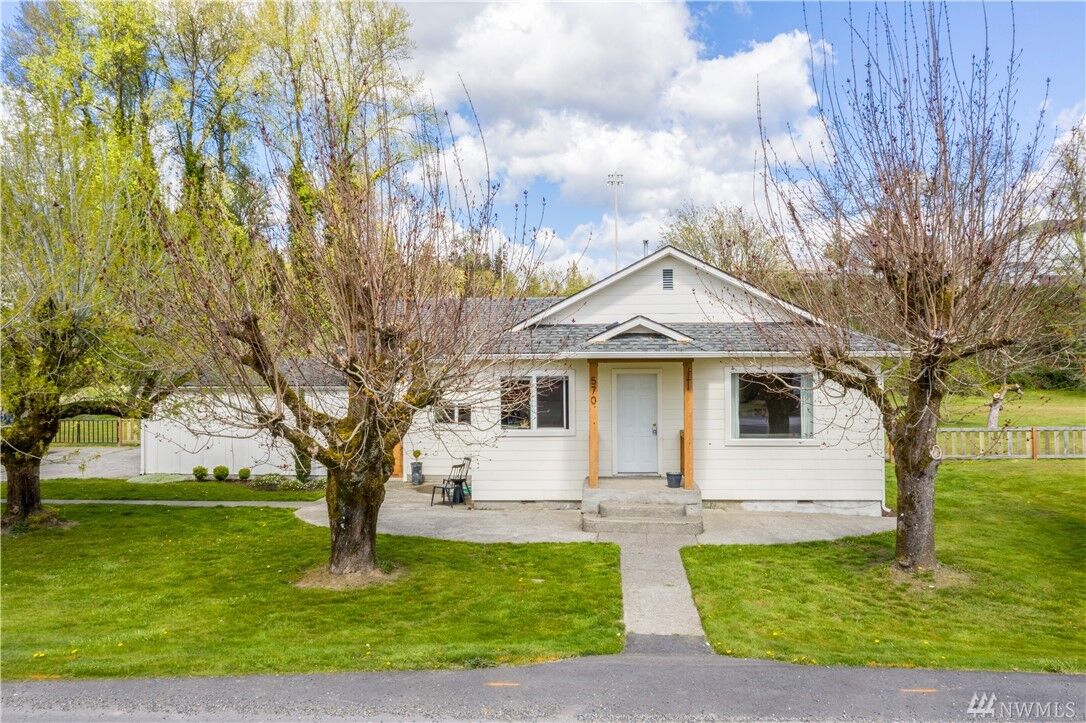 Property Photo: 570 Augustus Street WA 98591