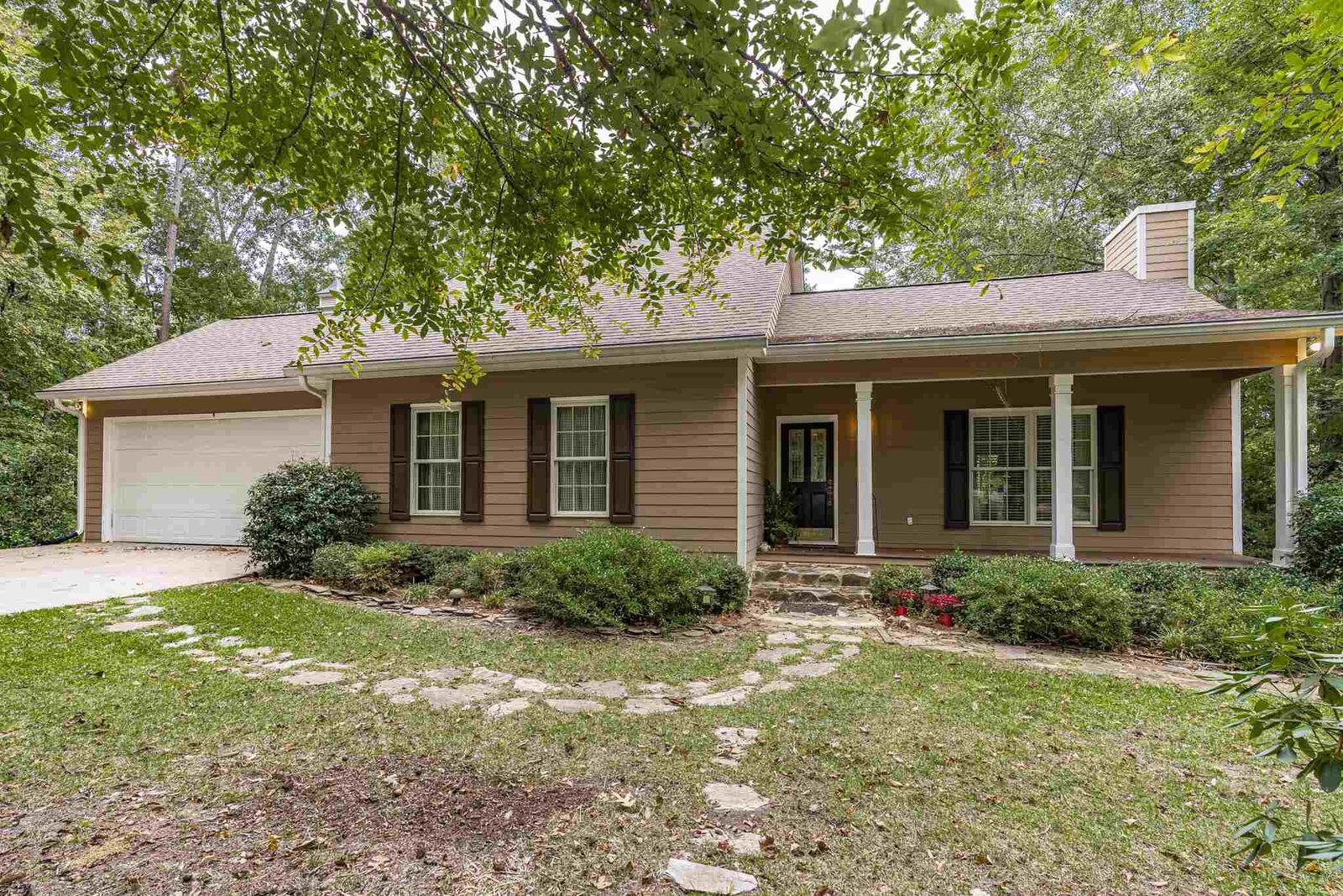 Property Photo: 115 Tara Lane GA 31024-7241
