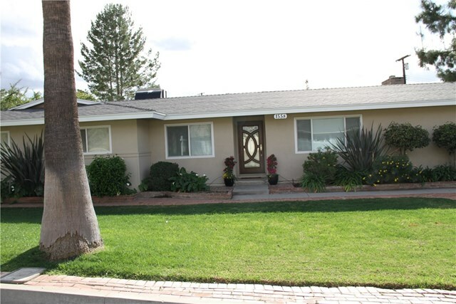 Property Photo:  1558 Cameo Drive  CA 92373 