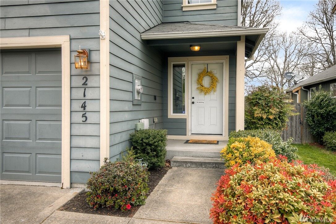 Property Photo:  2145  Pleasanton Court SE  WA 98503 