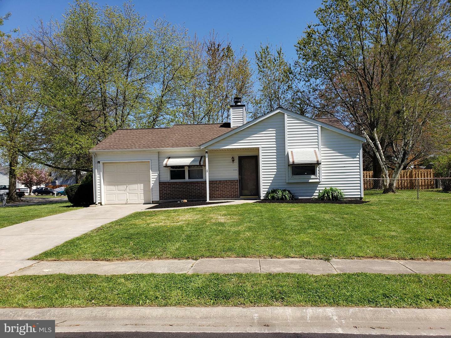 Property Photo:  1 Ferris Court  DE 19720 