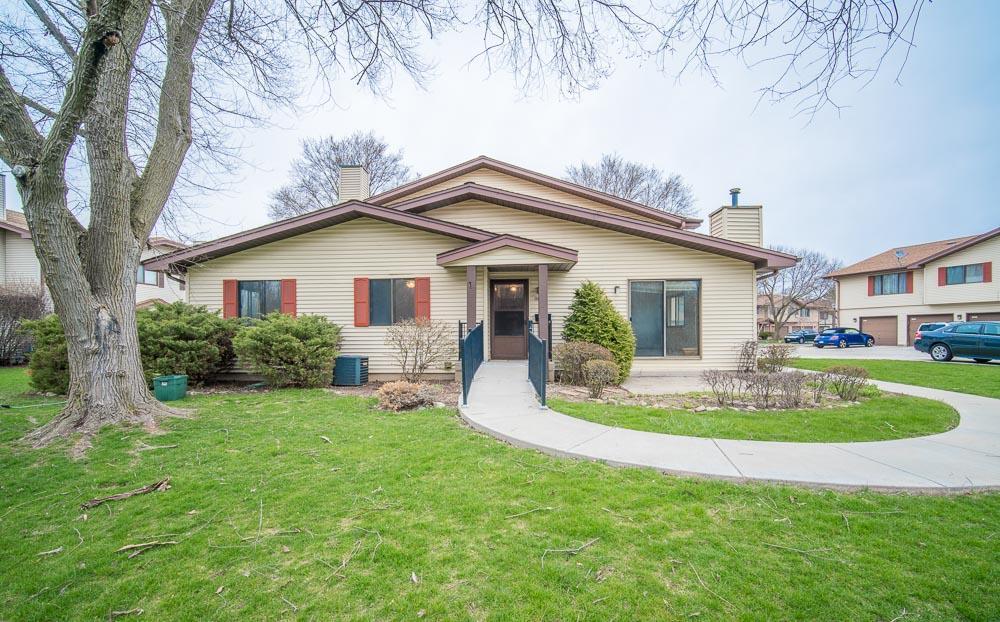 Property Photo: 8057 W Manor Cir WI 53223