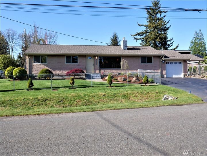 3 bed Burien home for sale 16260 12th Ave SW, Burien, WA 98166