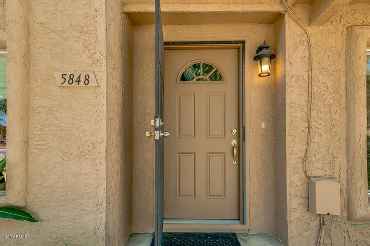 Property Photo:  5848 N Granite Reef Road  AZ 85250 