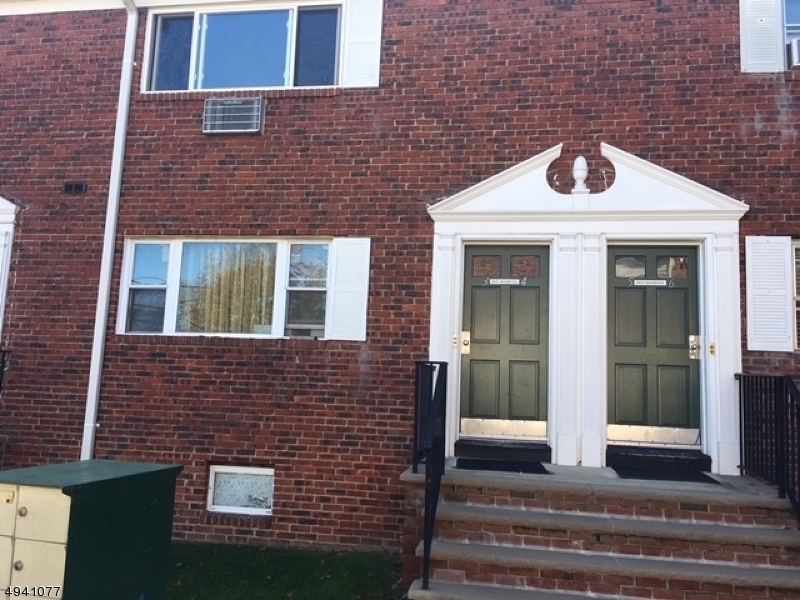 Property Photo:  101 N Beverwyck Rd  NJ 07034 