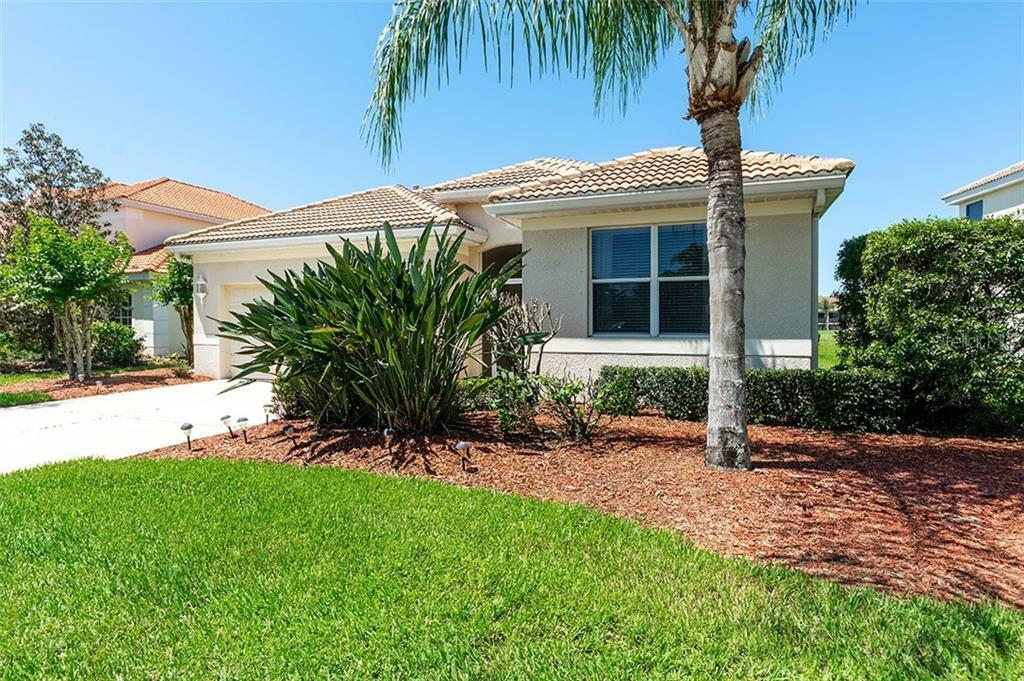 Property Photo: 8632 Stone Harbour Loop FL 34212