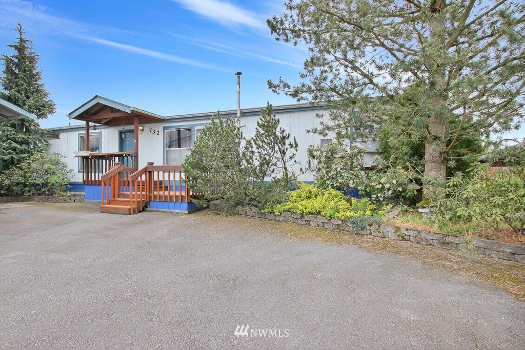 Property Photo:  732  Algona Boulevard N  WA 98001 