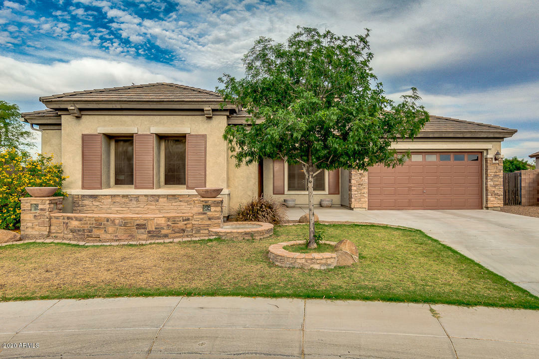 Property Photo:  22529 N Celtic Avenue  AZ 85139 