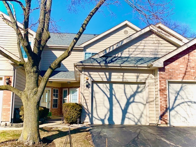 82 Golfview Drive  Glendale Heights IL 60139 photo