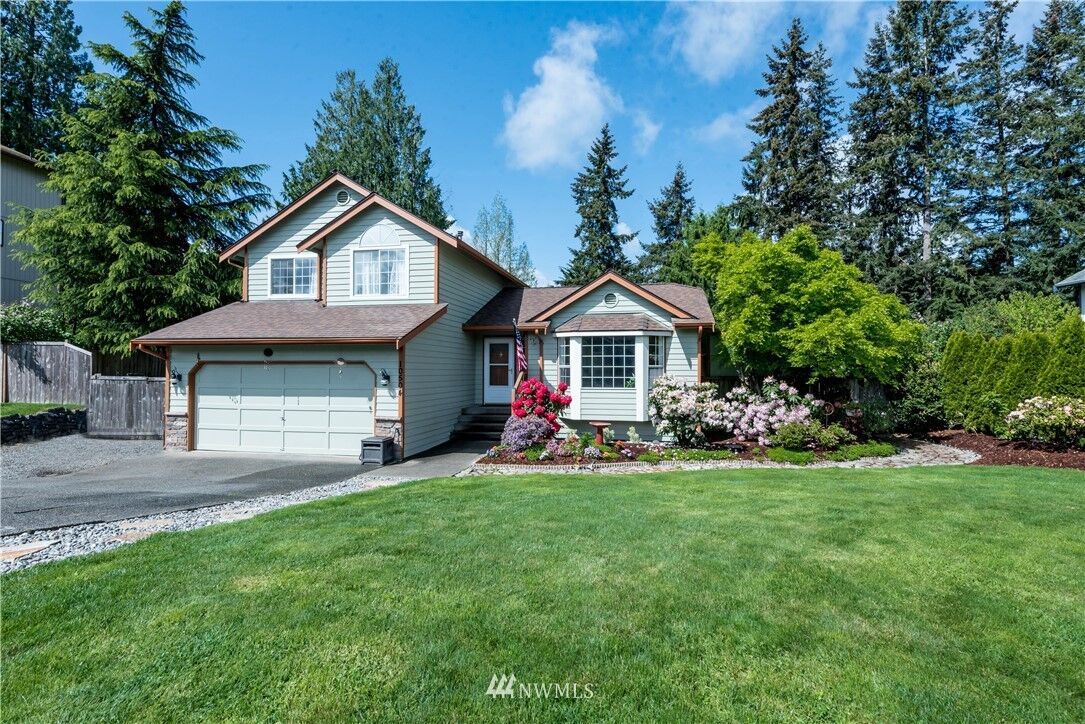 Property Photo: 10504 198th Avenue Ct E WA 98391
