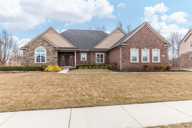 Property Photo:  23672 Stoneleigh Dr  MI 48178 