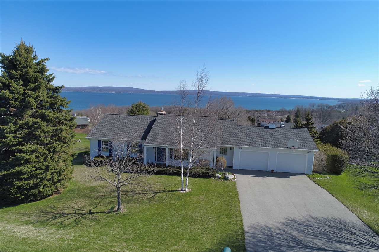 Property Photo: 979 Country Lane MI 49770