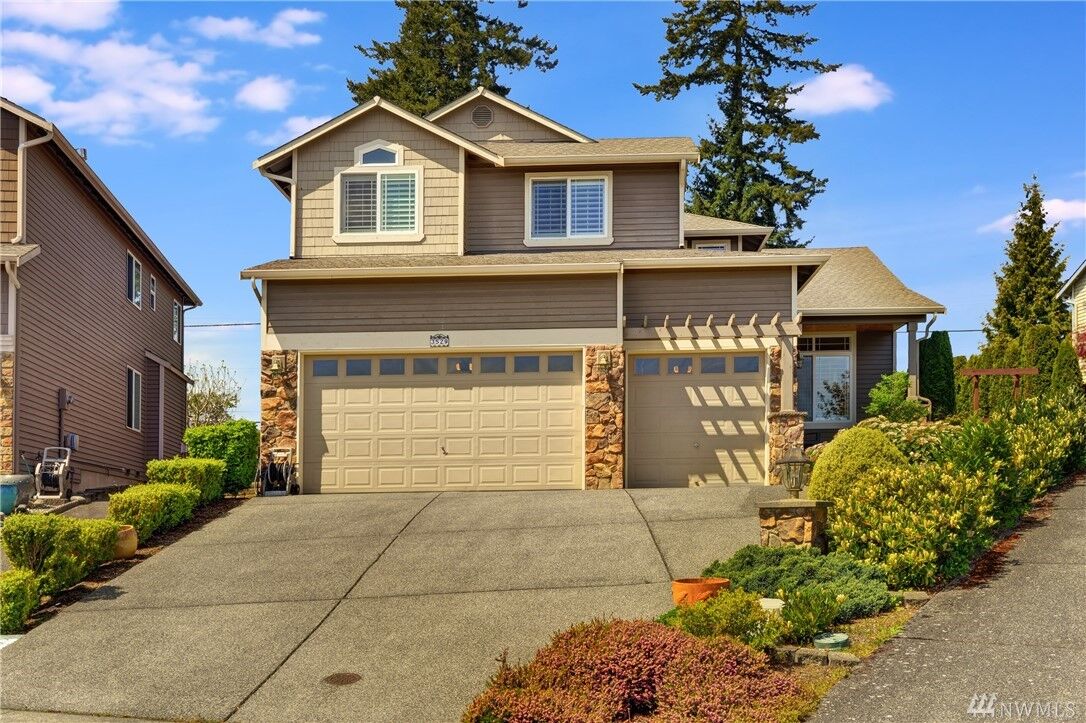 Property Photo:  3529  166th Street SW  WA 98037 