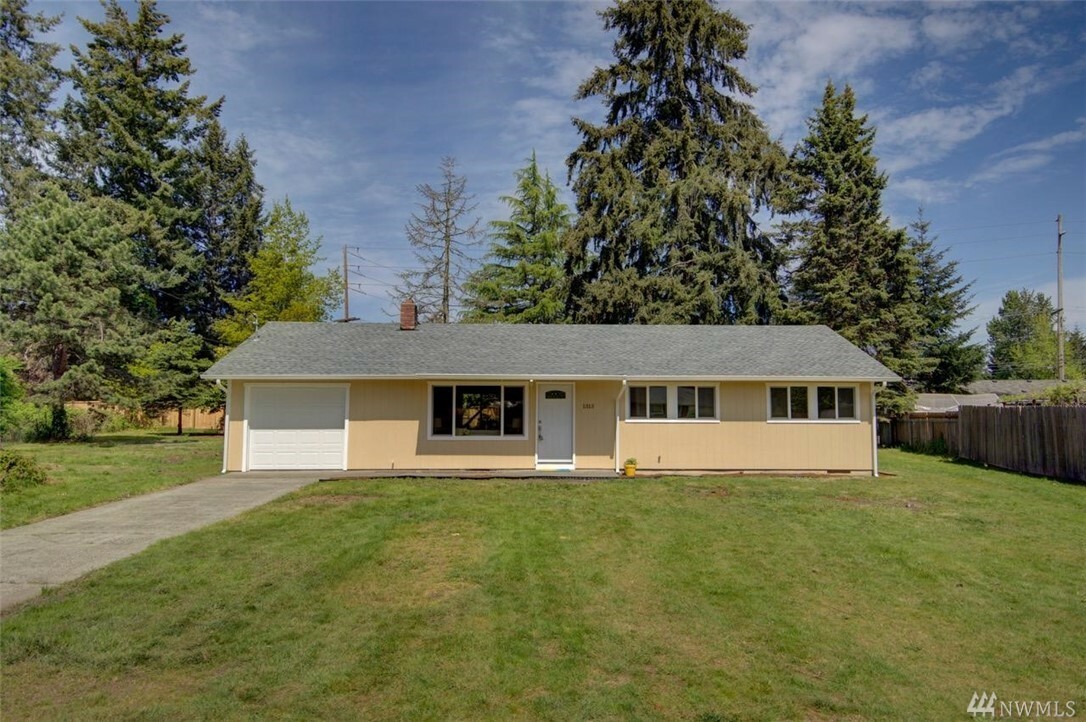 Property Photo:  1313 Gemini St SE  WA 98503 