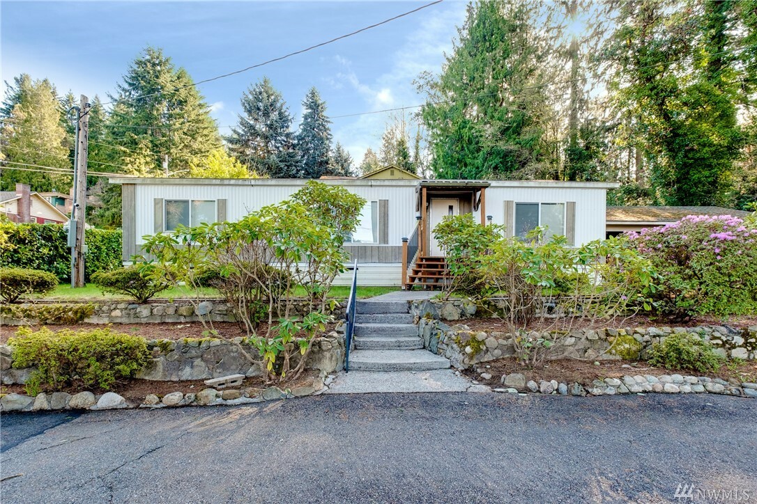 Property Photo: 4126 Petersville Rd NE WA 98310