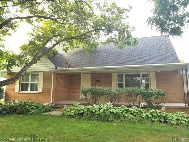 Property Photo: 1576 Banmoor Drive MI 48084