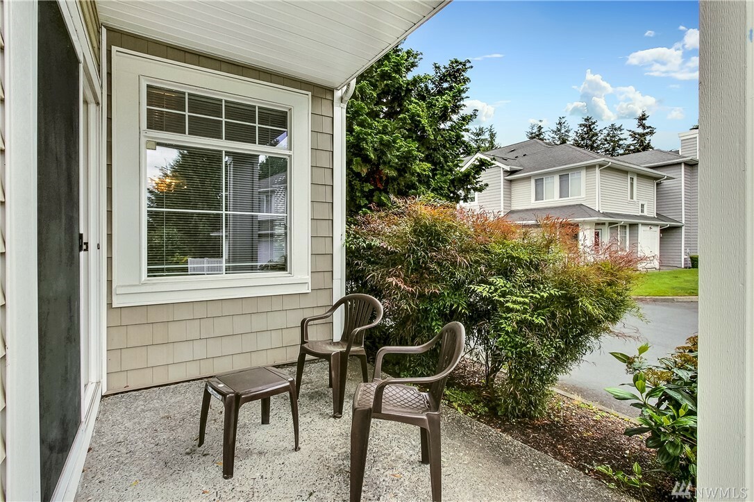 Property Photo: 23420 55th Ave S 18-1 WA 98032